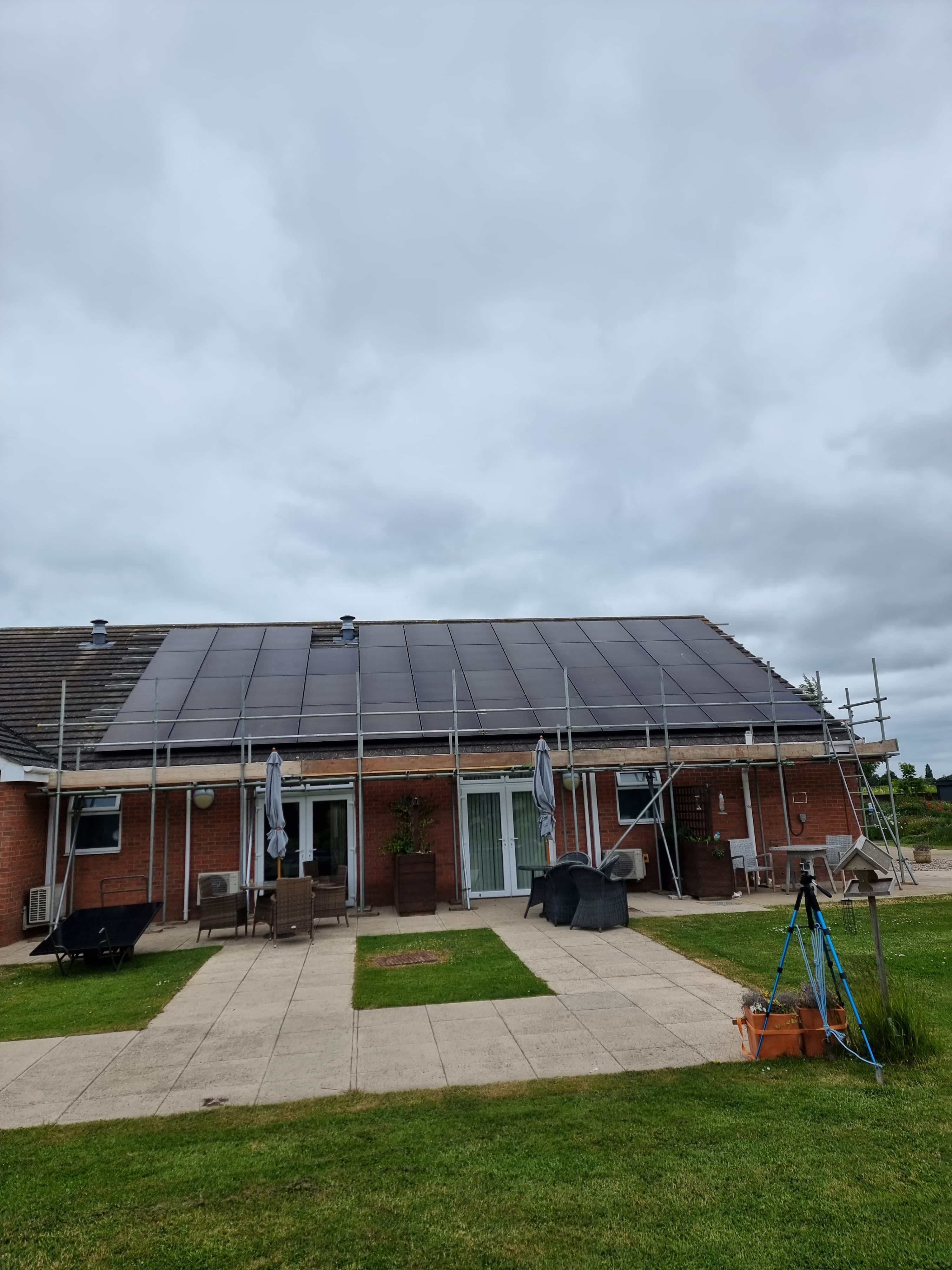 Large solar PV array on a brick home